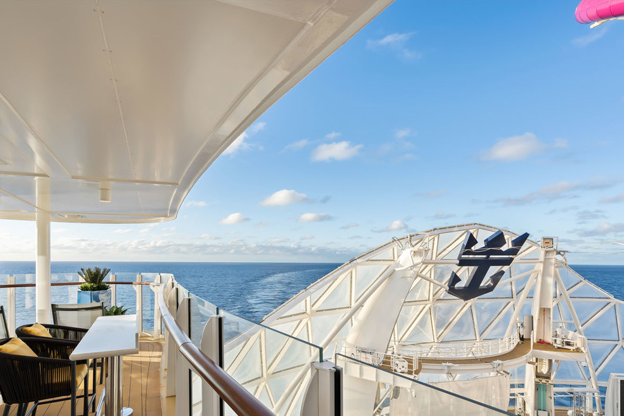 RCI UTOPIA AquaTheater Suite with Large Balcony - 2 Bedrooms 4.jpeg